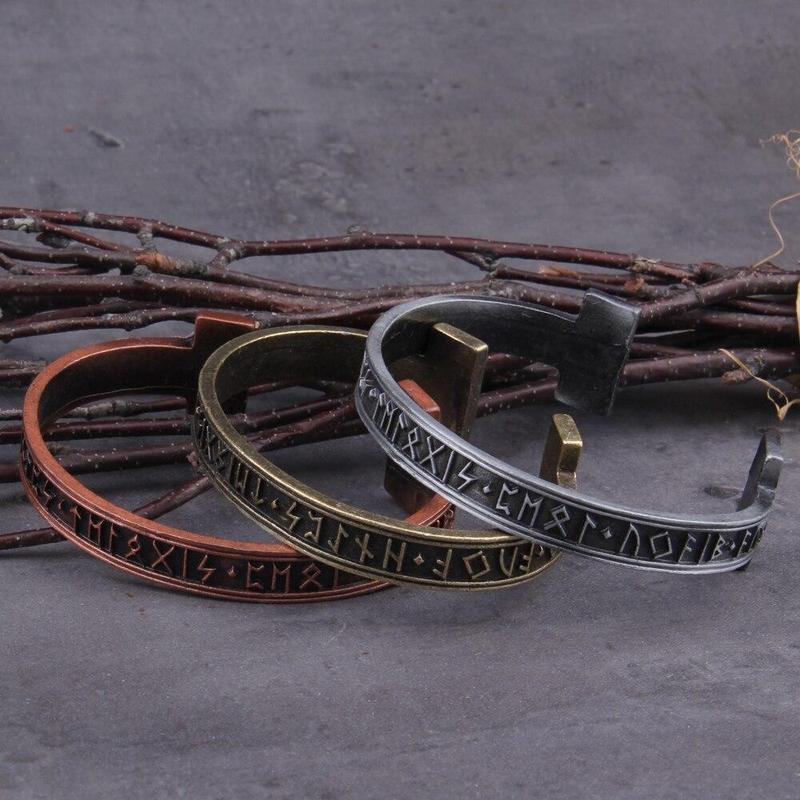 Bracelet Runes Viking
