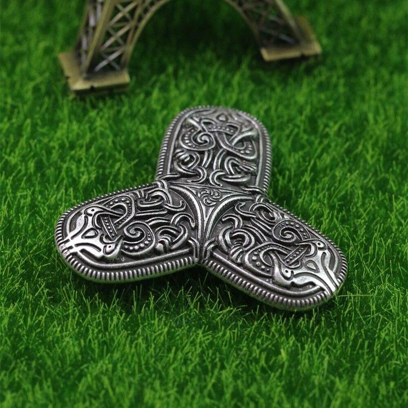 Fibule Femme Viking