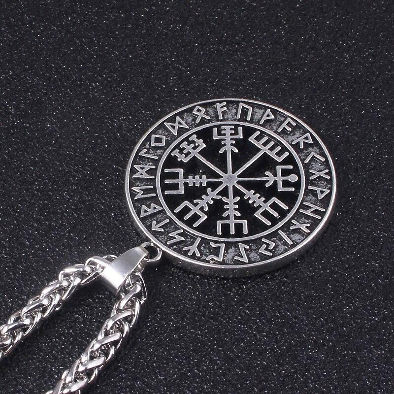Collier Vegvisir