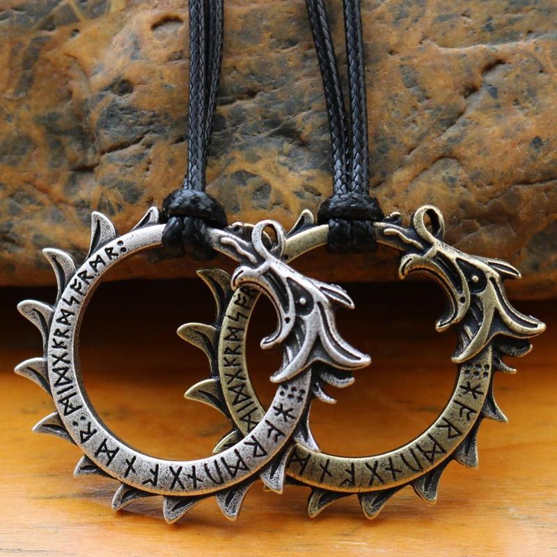 Pendentif Ouroboros