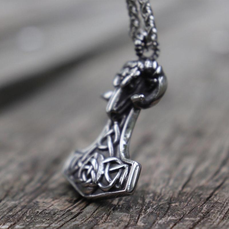 Collier Mjolnir