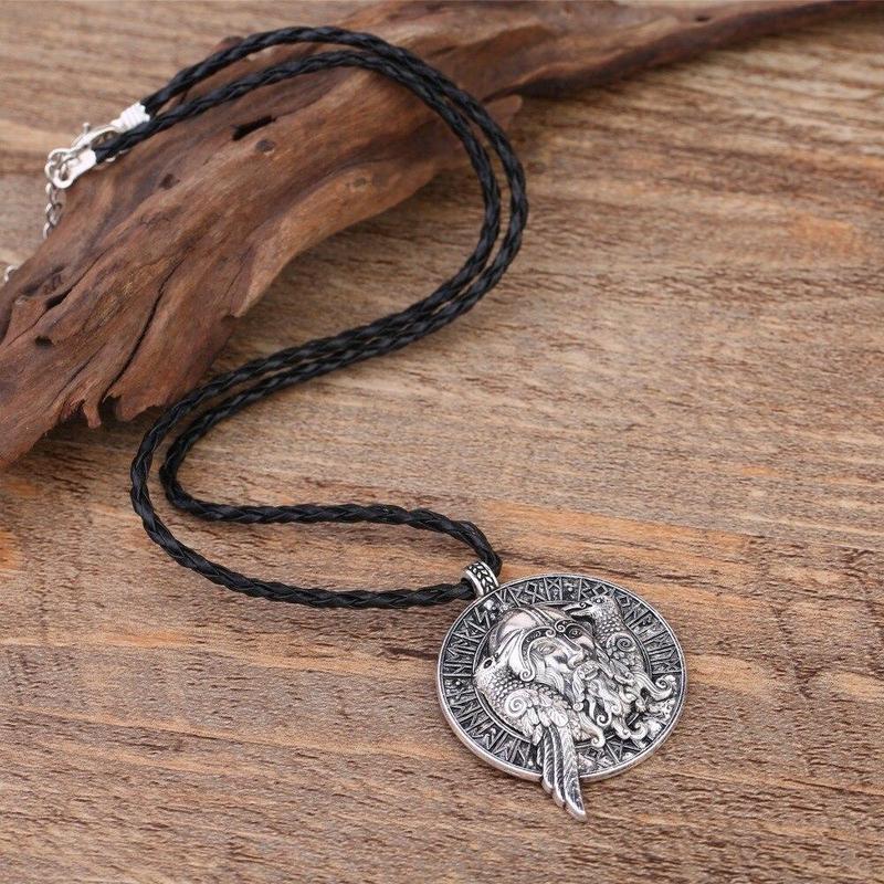 Collier Odin