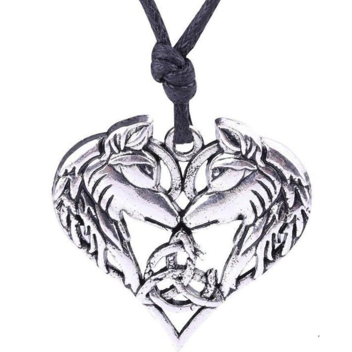 Collier avec pendentif loup Silver | Leroy Merlin Collier avec pendentif loup Silver | Leroy Merlin